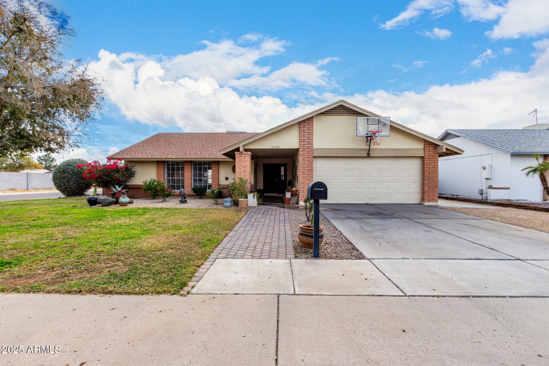 1449 W Mohawk Lane  Phoenix AZ 85027 photo