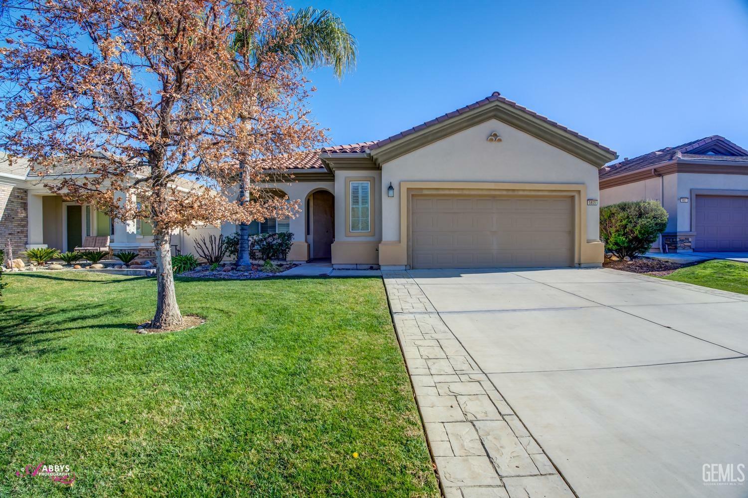 Property Photo:  5805 Blazing Star Lane  CA 93306 