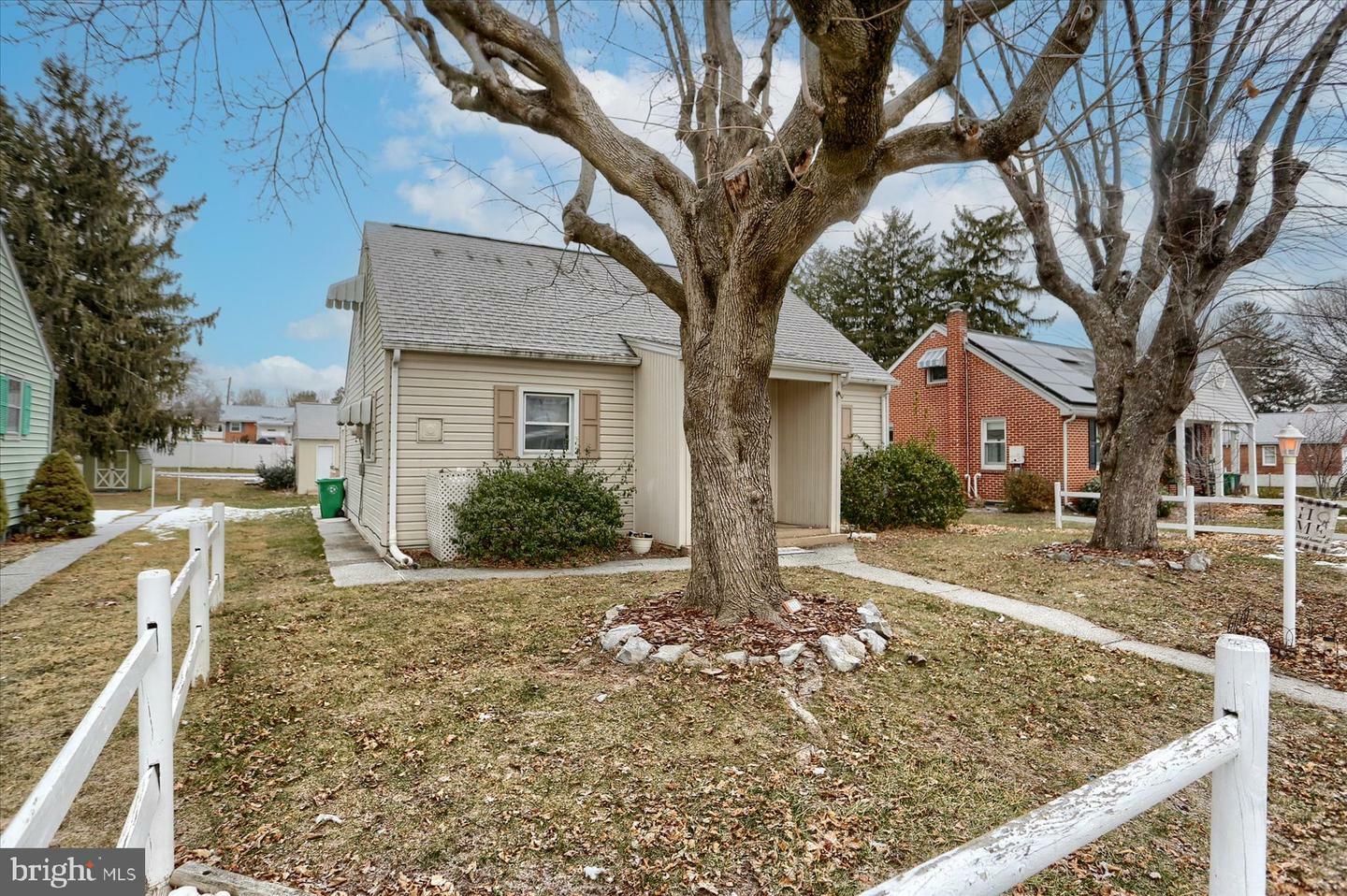 Property Photo:  335 E Street  PA 17013 