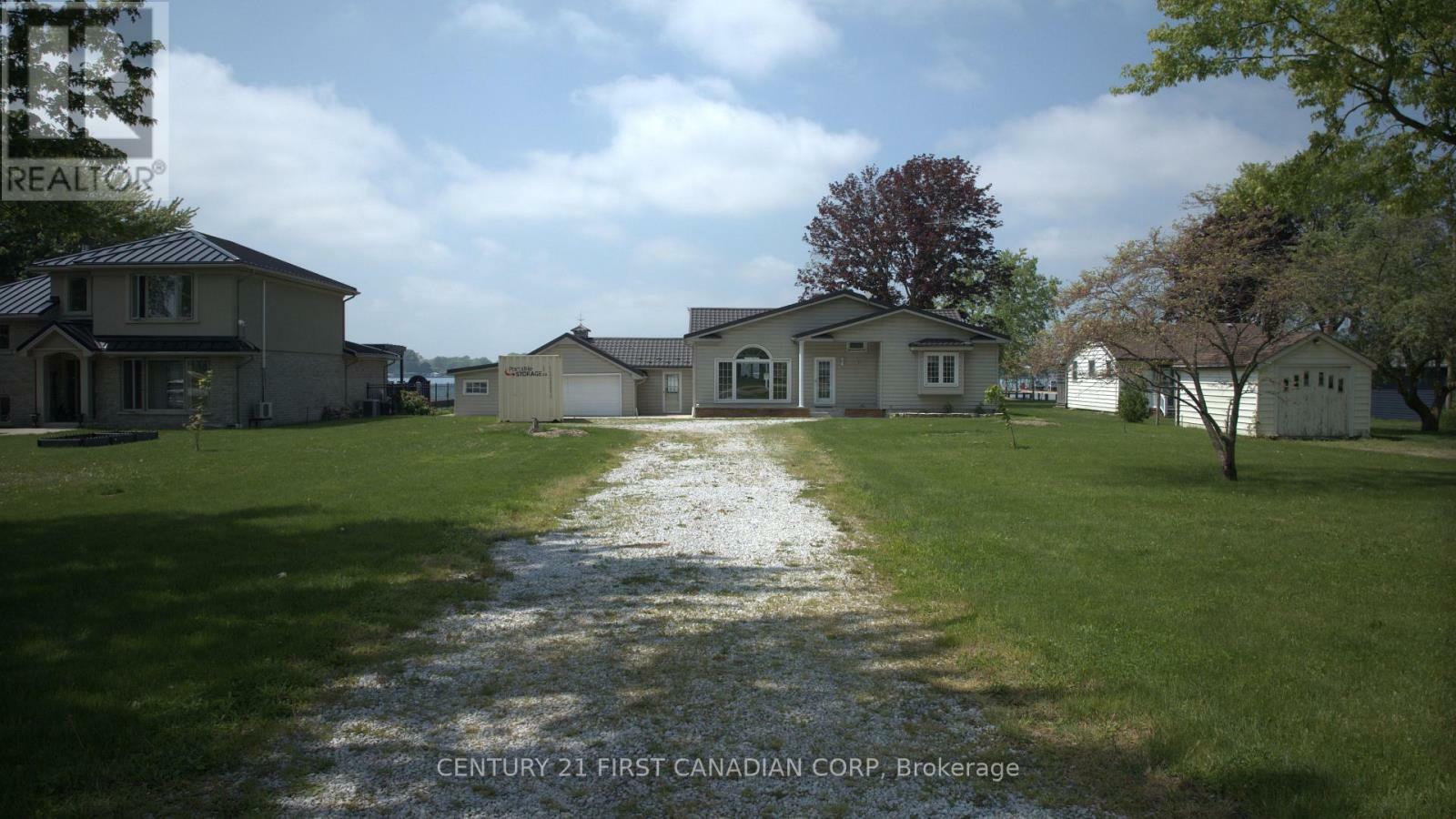 Property Photo:  3875 St Clair Parkway  ON N0P 2H0 