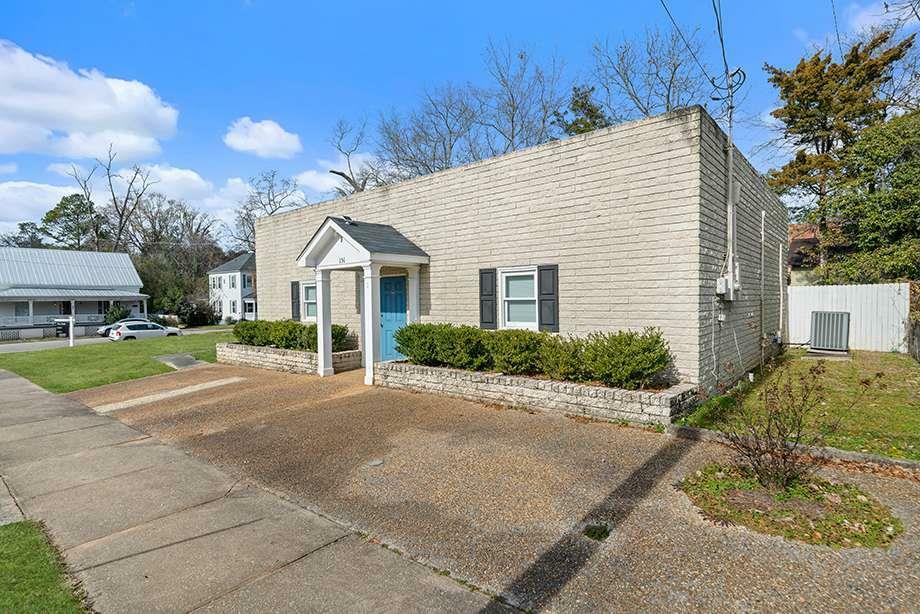 Property Photo:  151 W Washington Street W  GA 31061 