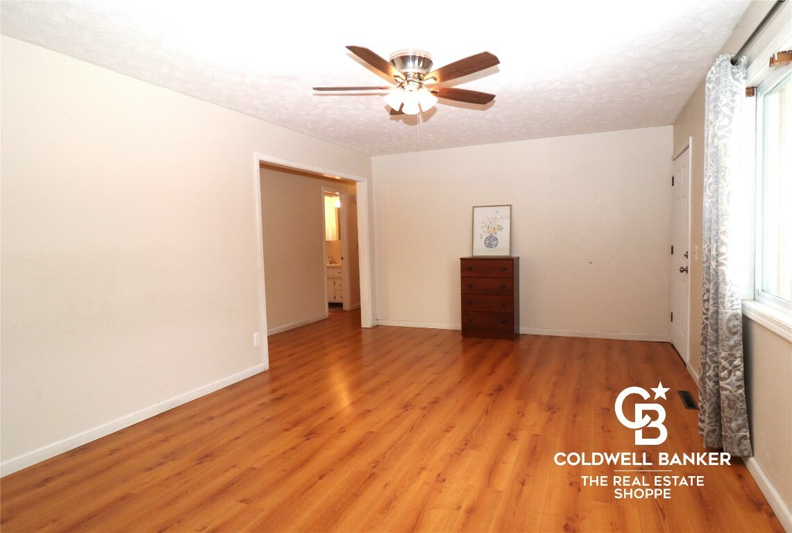 Property Photo:  812 E Price Street  KS 67846 