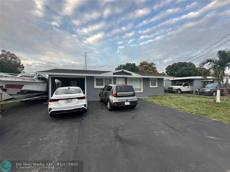 Property Photo:  3171 NW 16th St  FL 33311 