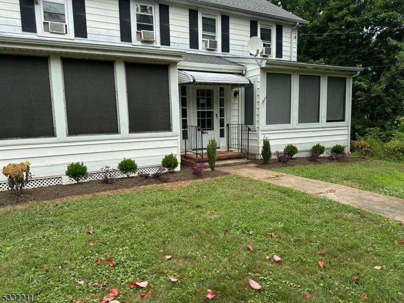 Property Photo:  331 William St  NJ 08876 