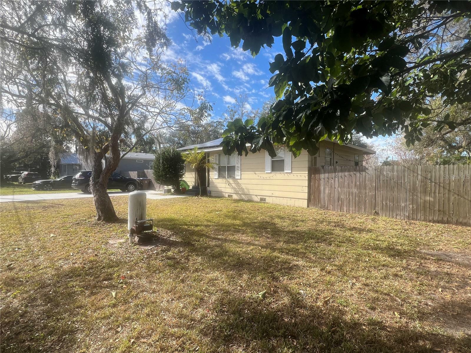 Property Photo: 1606 Lime Street FL 34746