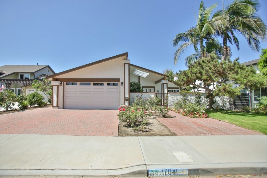 17041 Malta Circle  Huntington Beach CA 92649 photo