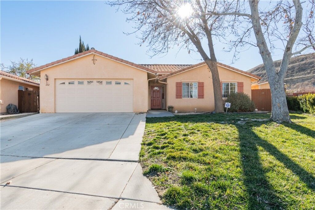 Property Photo:  282 Saint Francis Way  CA 93451 