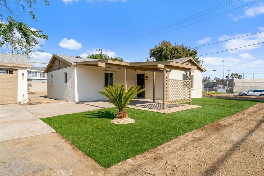 Property Photo:  14292 Jurupa Avenue  CA 92337 