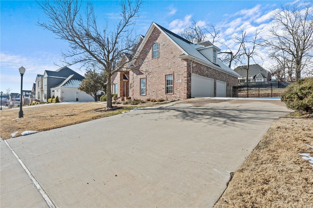 Property Photo:  2109 Harvard Walk  AR 72712 