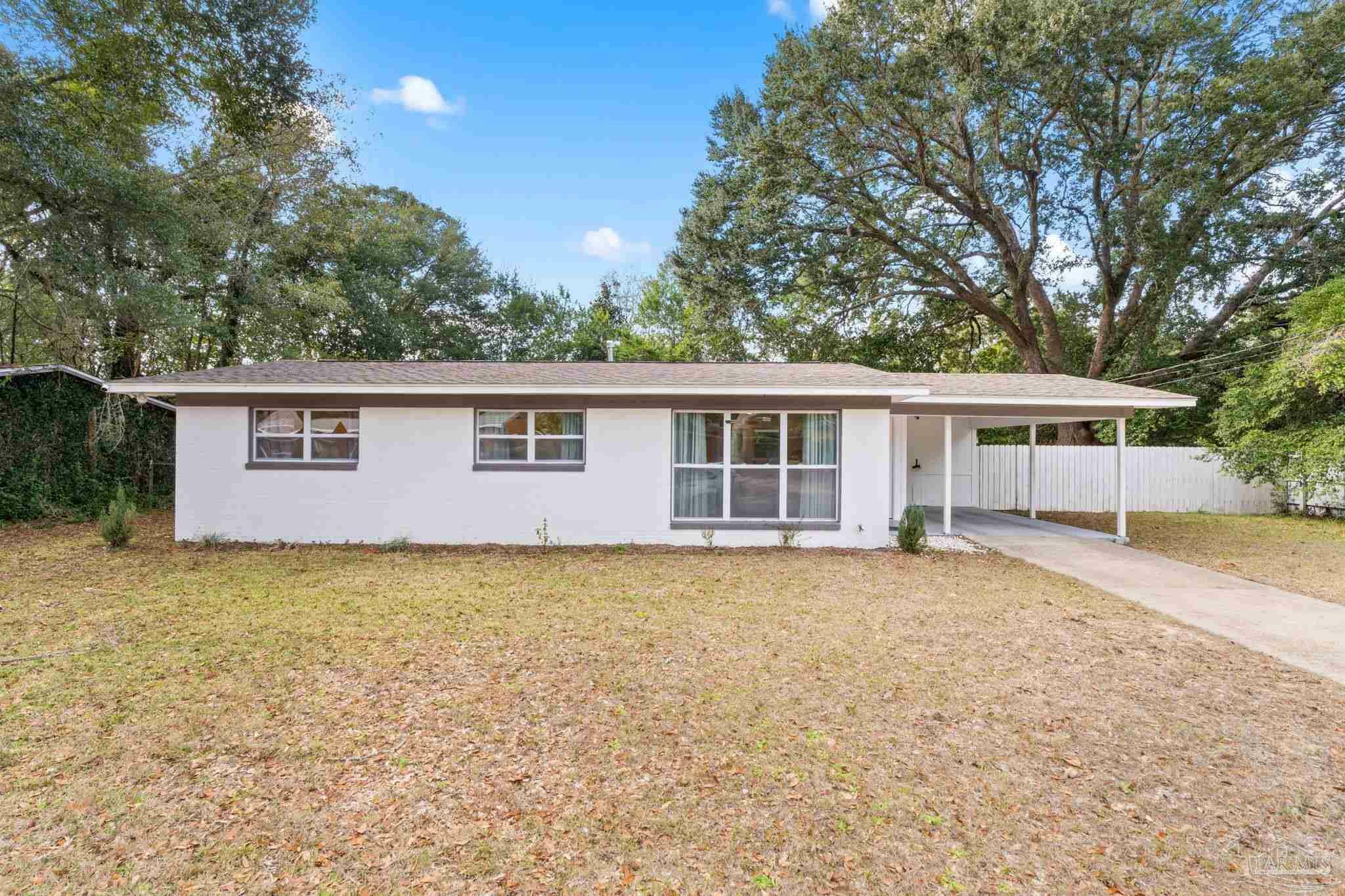 1020 E Madison Dr  Pensacola FL 32505 photo