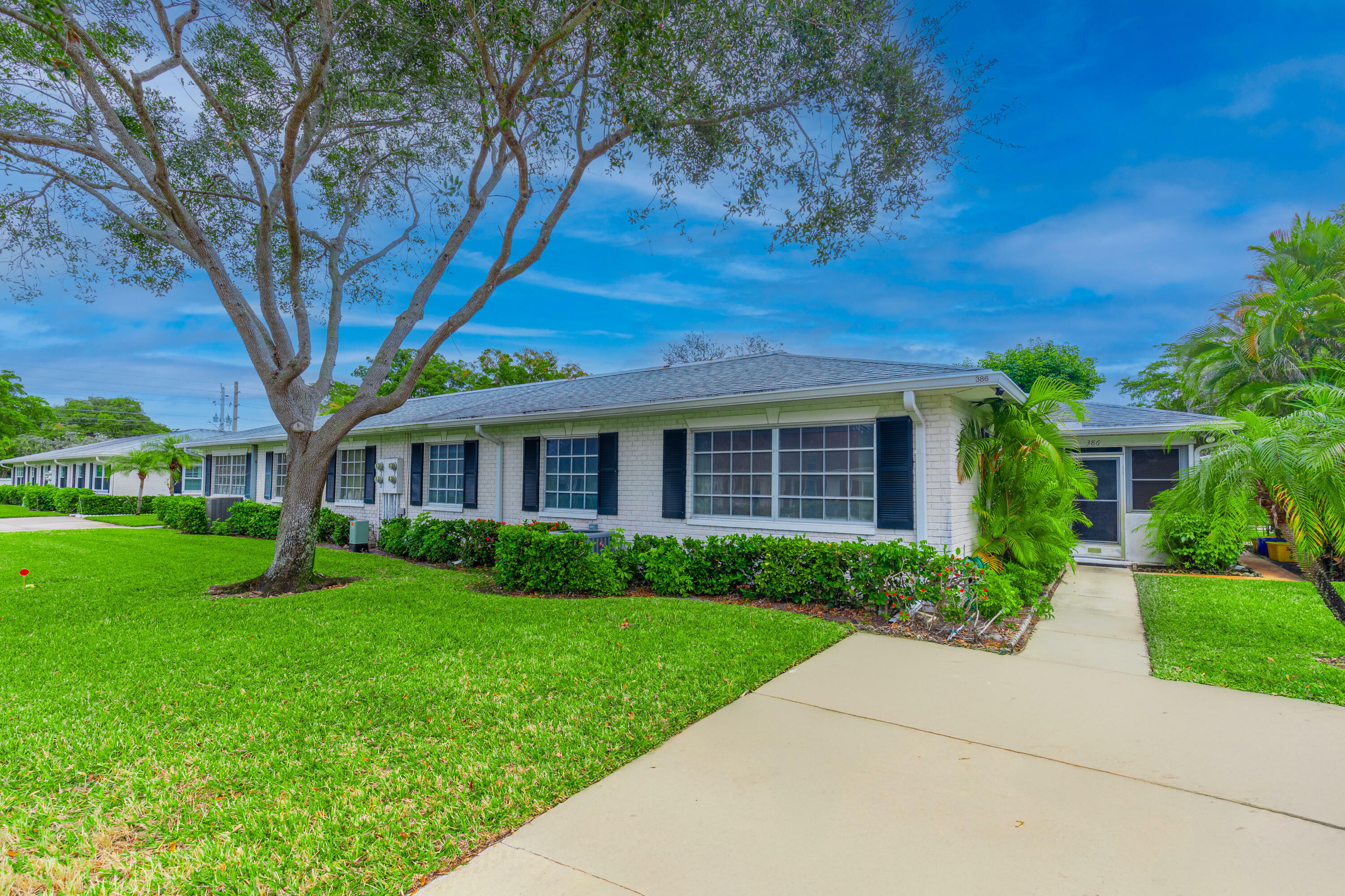 Property Photo: 10110 44th Way S 386 FL 33436