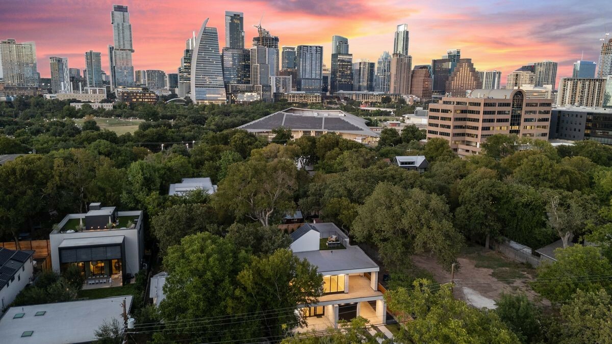 Property Photo:  908 Post Oak Street  TX 78704 