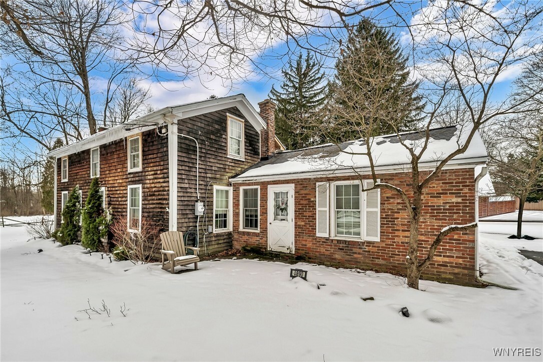 Property Photo:  4890 Schurr Road  NY 14031 