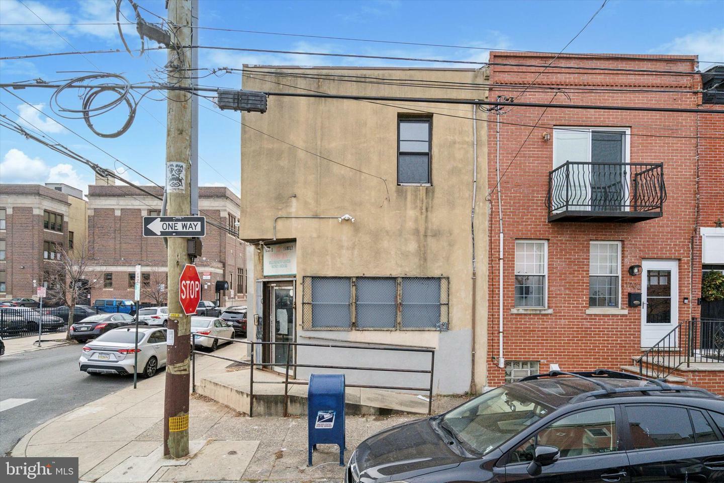 Property Photo:  1700 Dickinson Street  PA 19146 