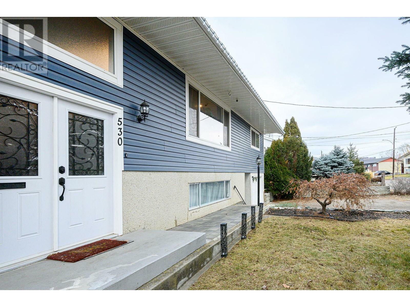 Property Photo:  530 Huxley Place  BC V2B 5E5 