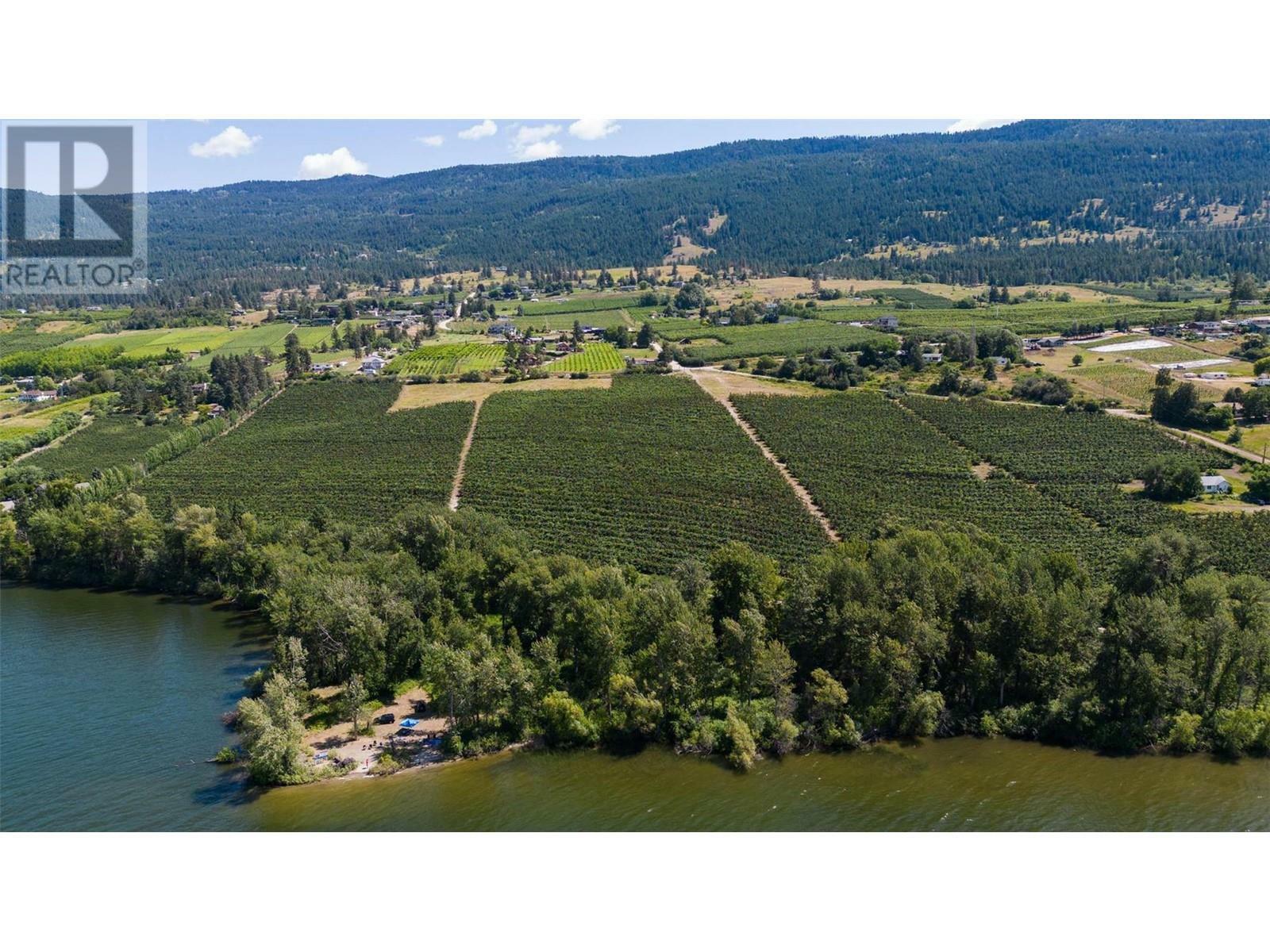 Photo de la propriété:  Lot B Oyama Road  BC V4V 2B7 