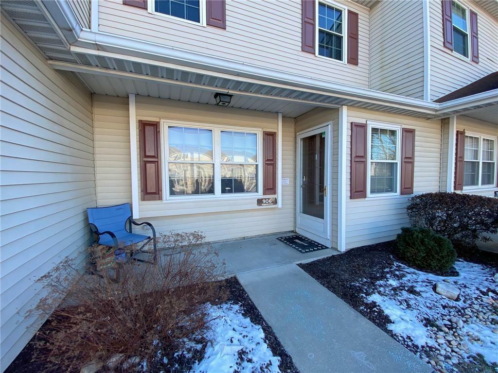 Property Photo:  906 Briarwood Drive  PA 18020 