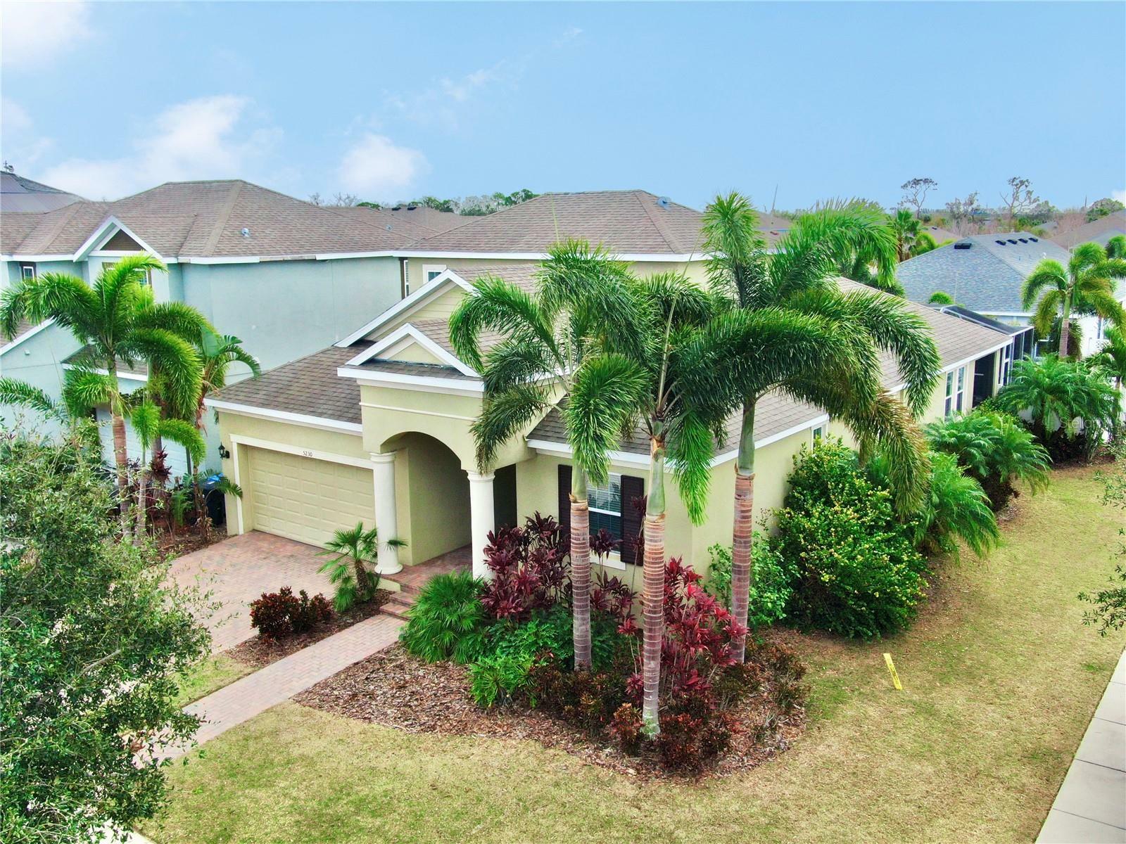 Property Photo:  5230 Admiral Pointe Drive  FL 33572 