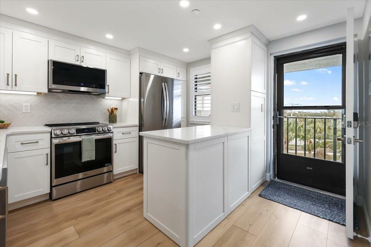 Property Photo: 1751 Beach Road 403 FL 34223