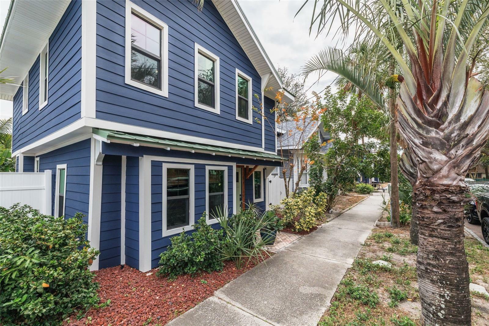 Property Photo: 605 7th Street N FL 33701