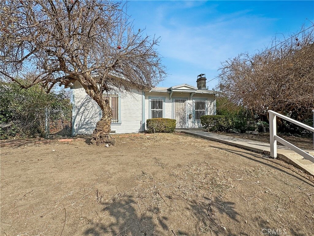 Property Photo: 4006 Somers Avenue CA 90065