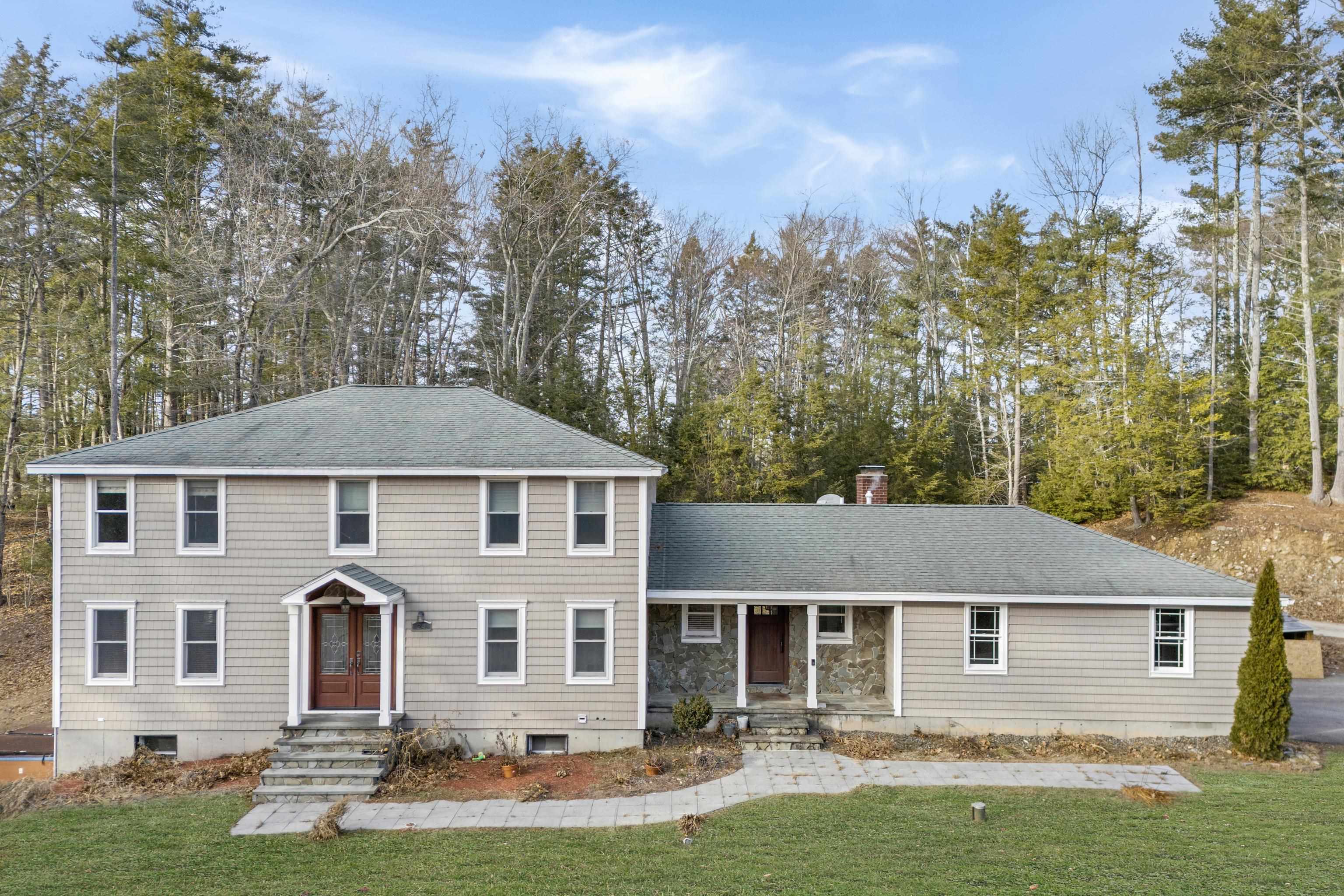 Property Photo:  24 Hemlock Circle  NH 03873 