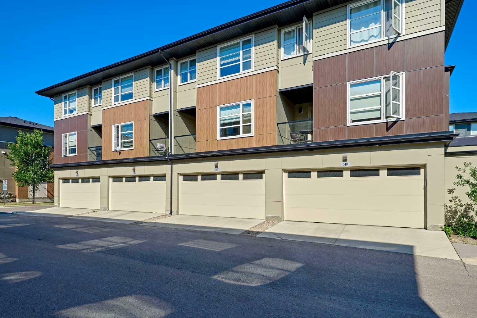 Property Photo:  508 Evansridge Park NW  AB T3P 0N7 