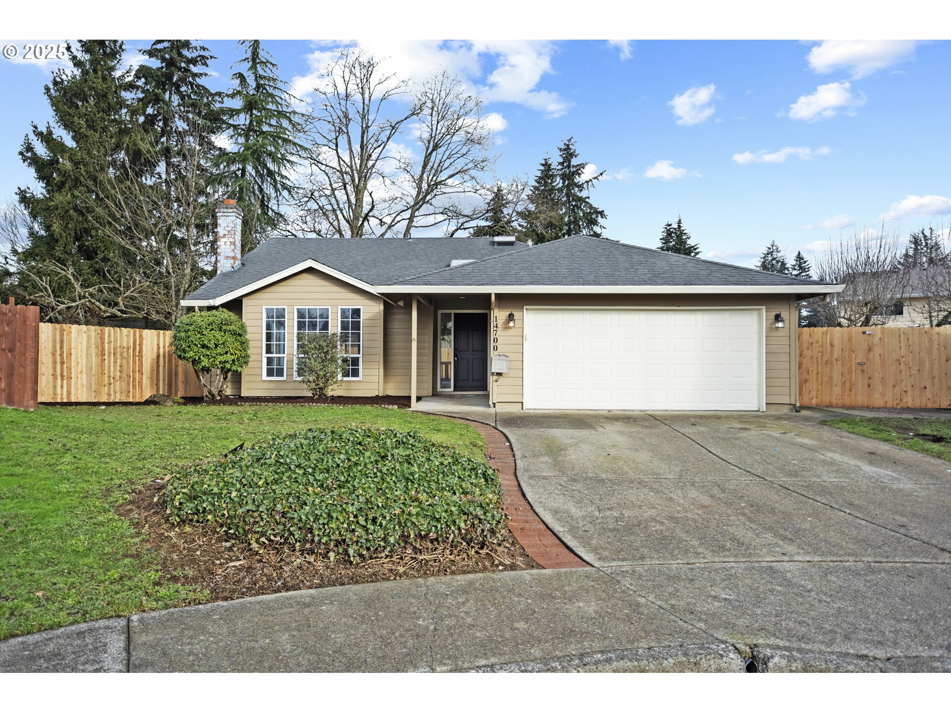 Property Photo:  14700 NE 82nd St  WA 98682 