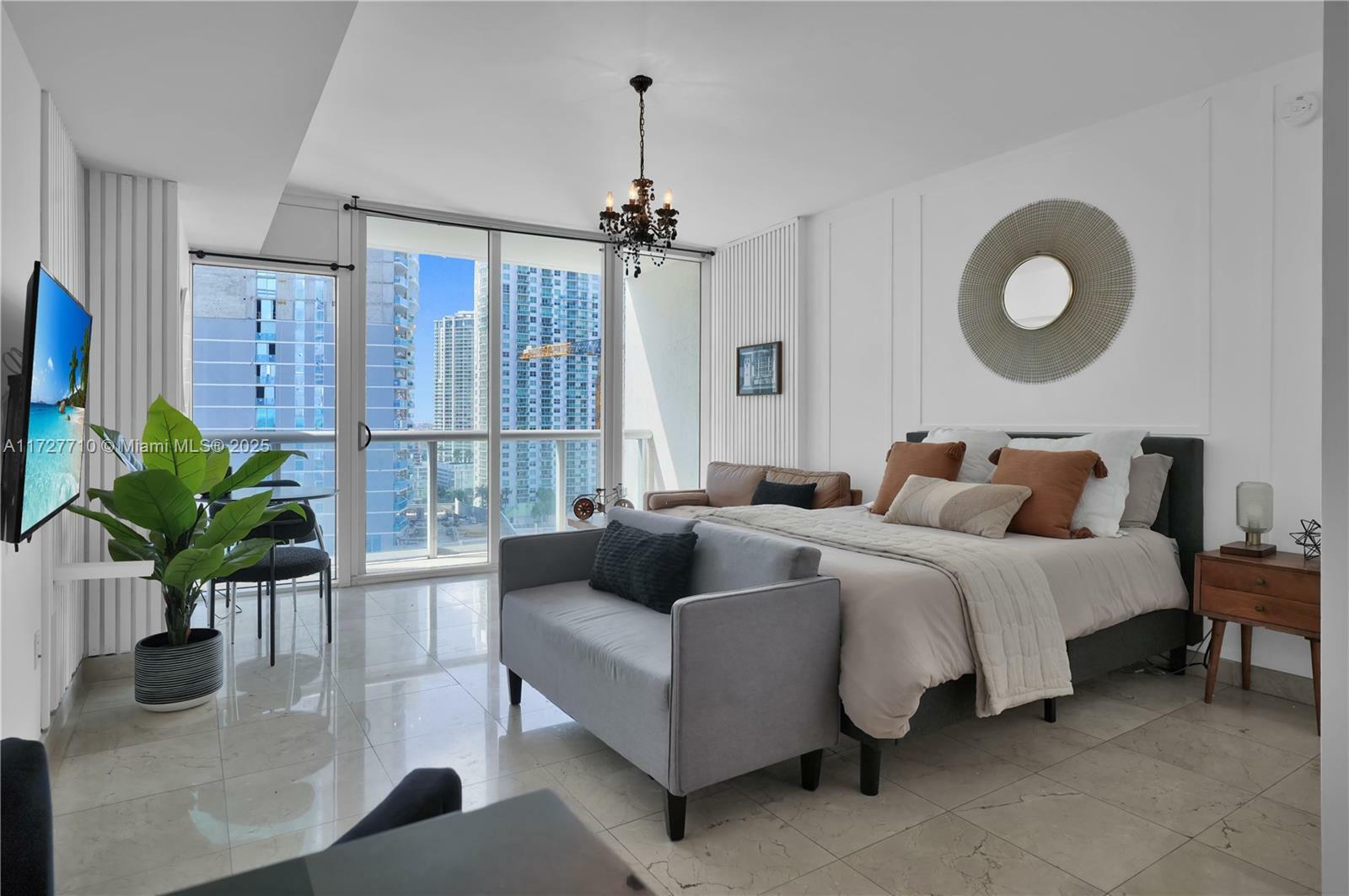 Property Photo:  485 Brickell Ave 2005  FL 33131 