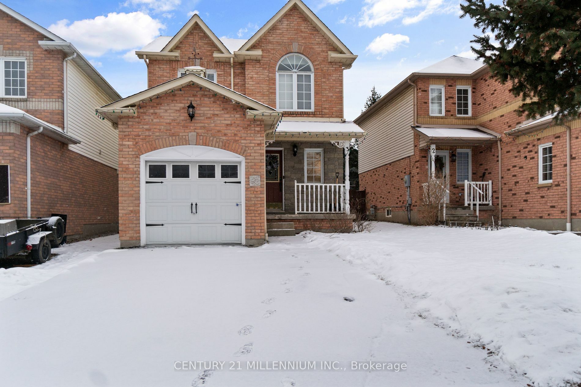 Property Photo:  3 Fothergill Crt  ON L1P 1K8 