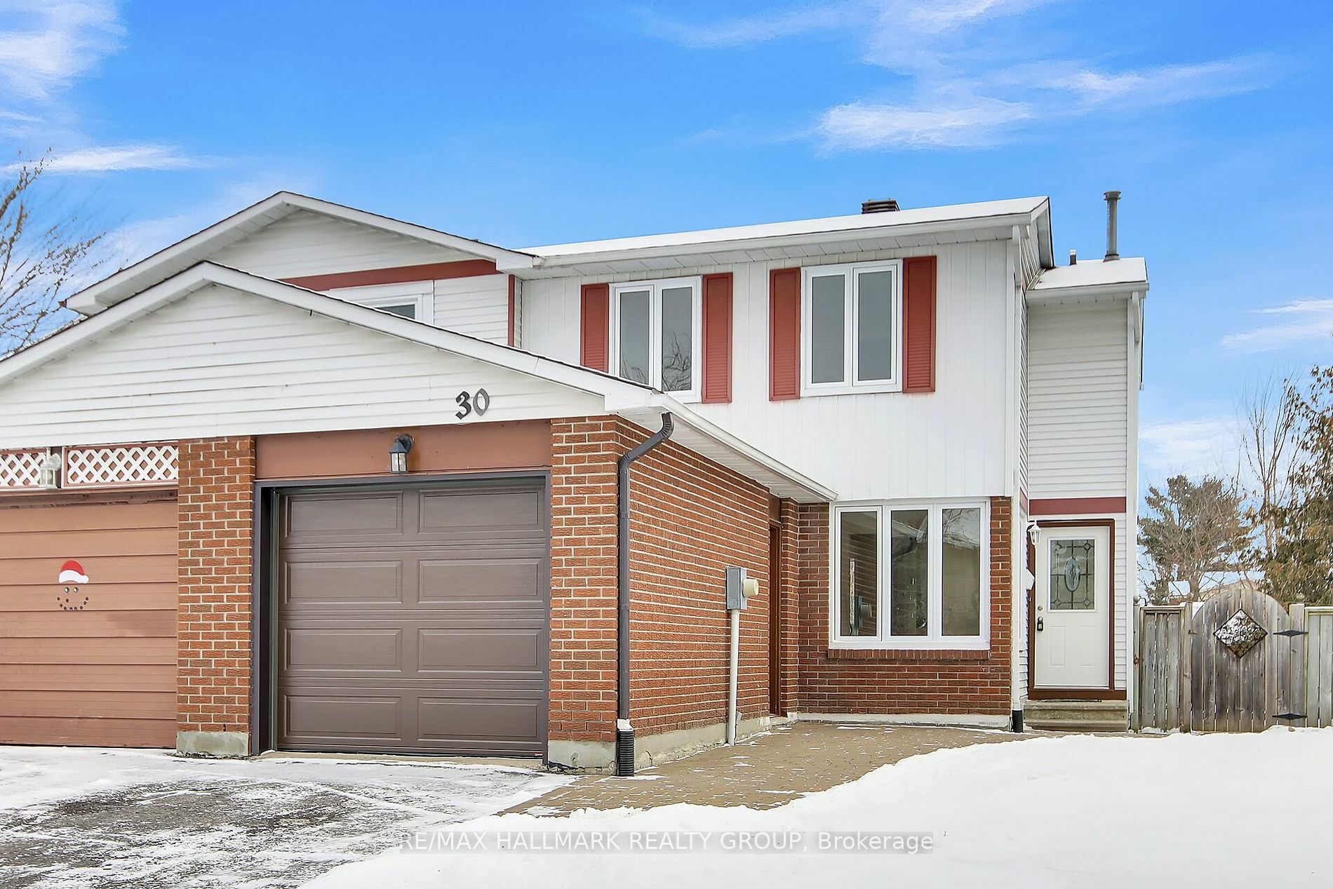 Property Photo:  30 Seabrooke Dr  ON K2L 2H7 