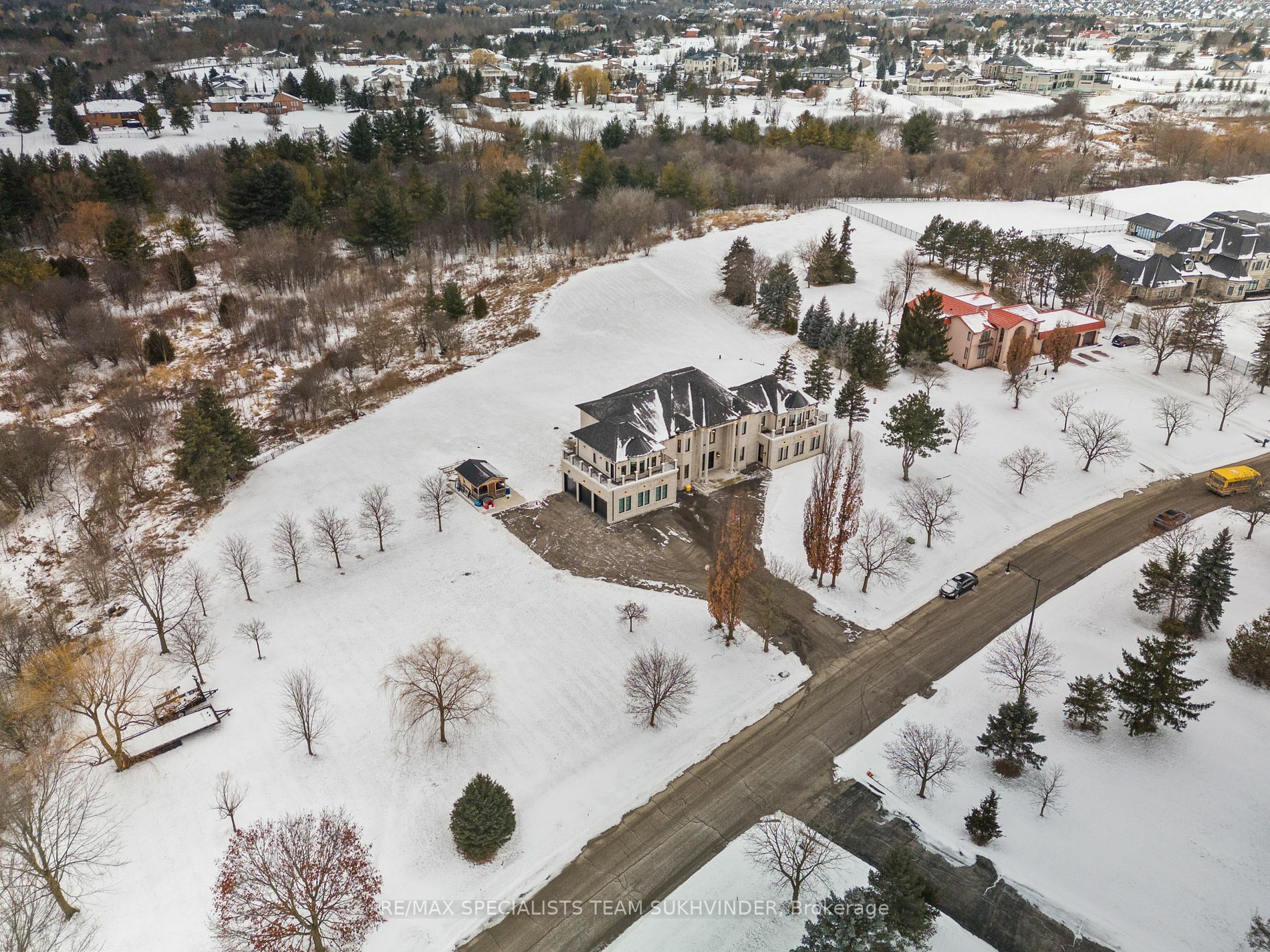 Photo de la propriété:  4 Grafton Cres  ON L6P 0M1 