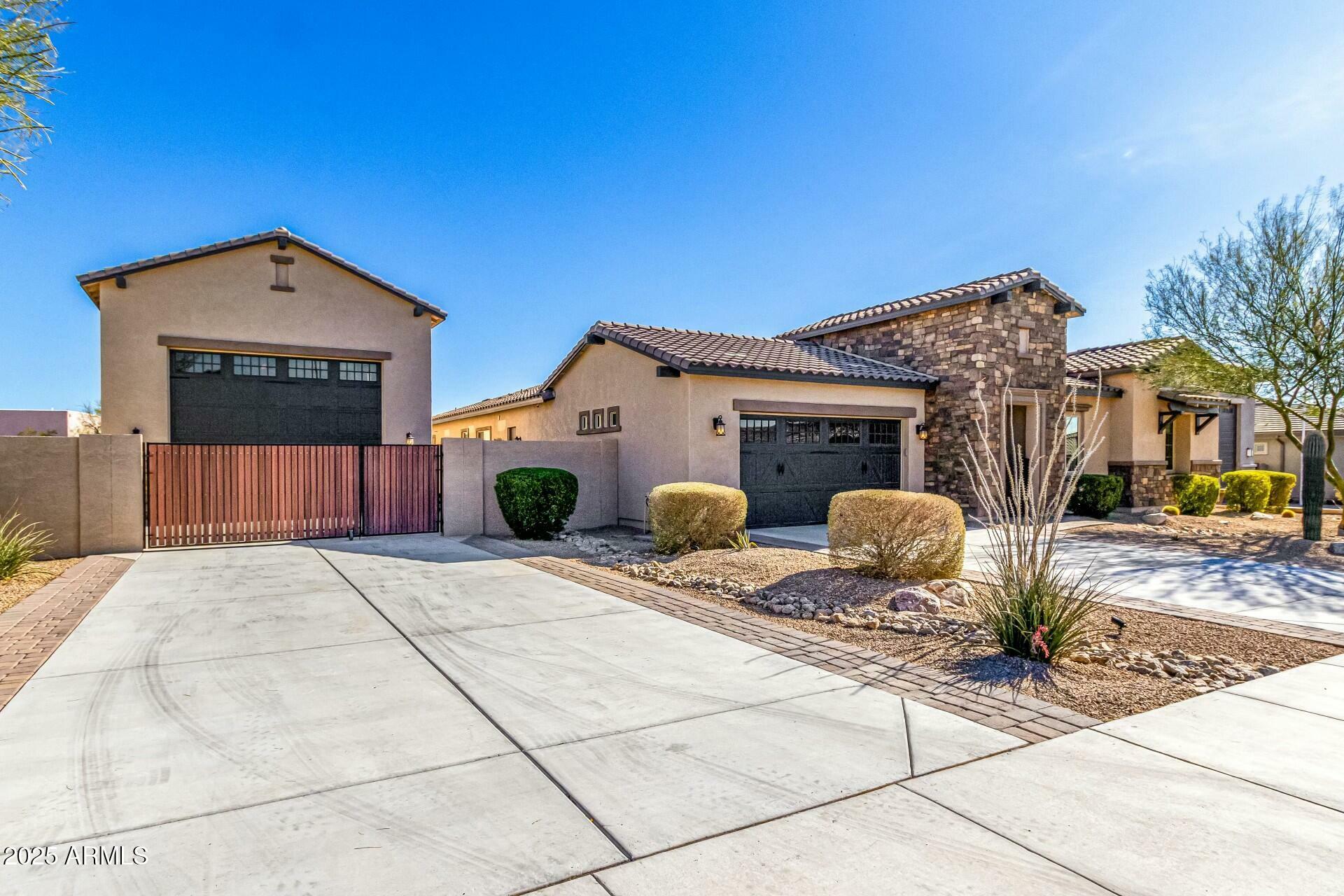 Property Photo:  1321 N 102nd Street  AZ 85207 