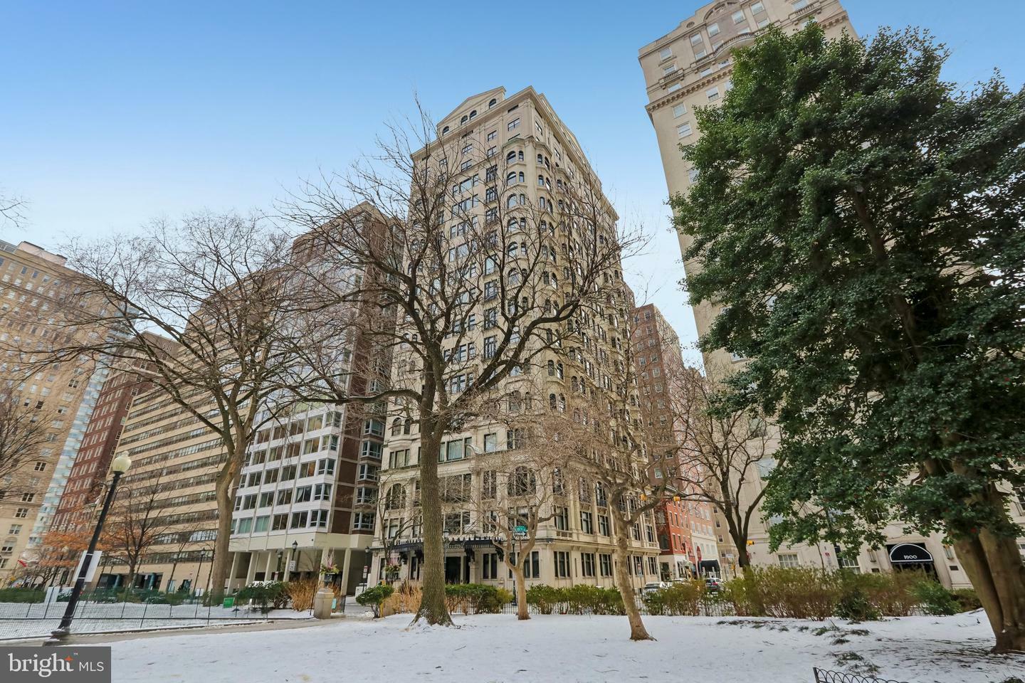 Property Photo:  1830 Rittenhouse Square 2C  PA 19103 