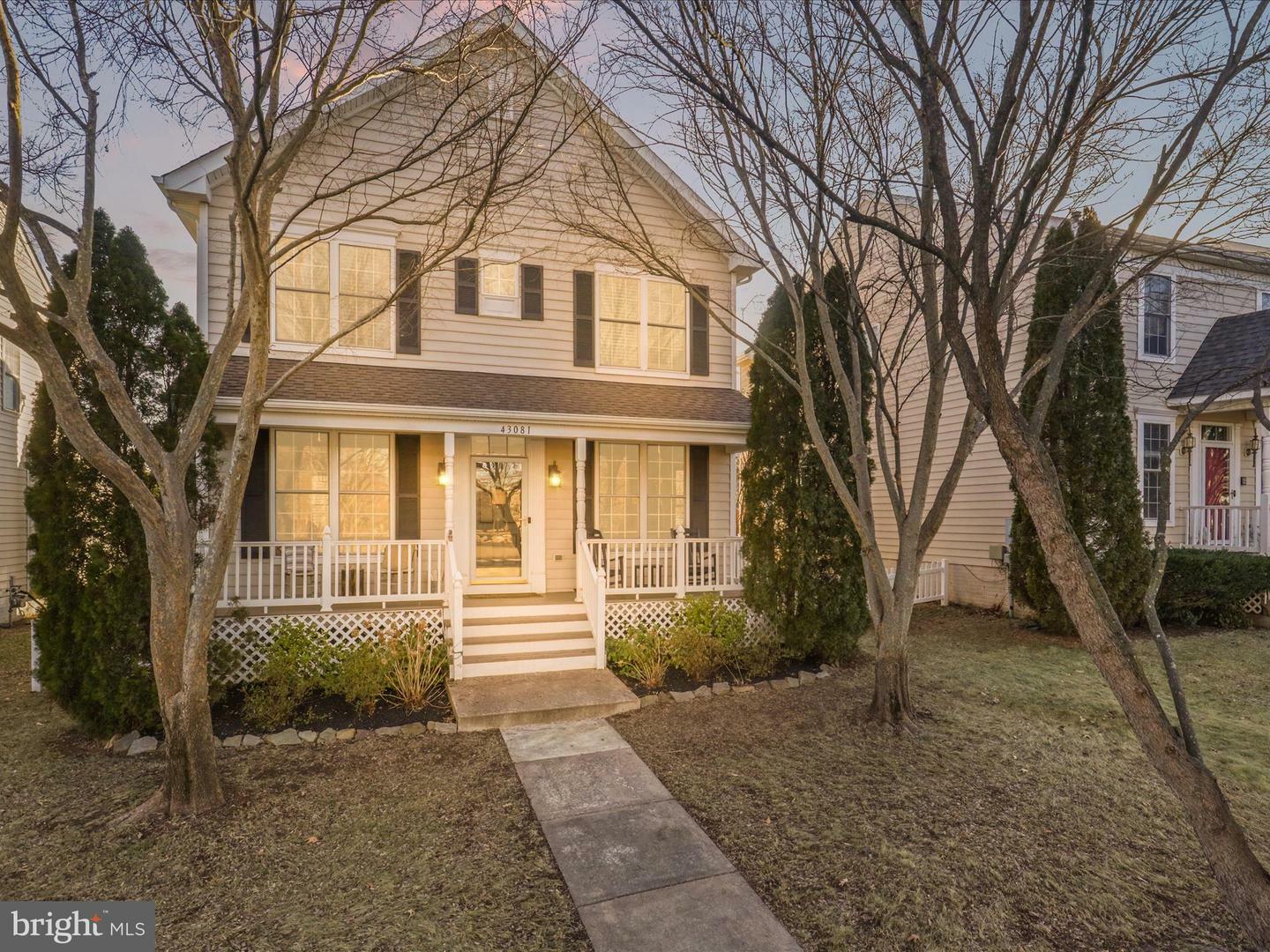 43081 Edgewater Street  Chantilly VA 20152 photo