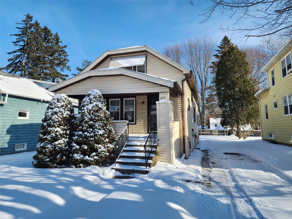 Property Photo:  525 Smithson Avenue  PA 16511 