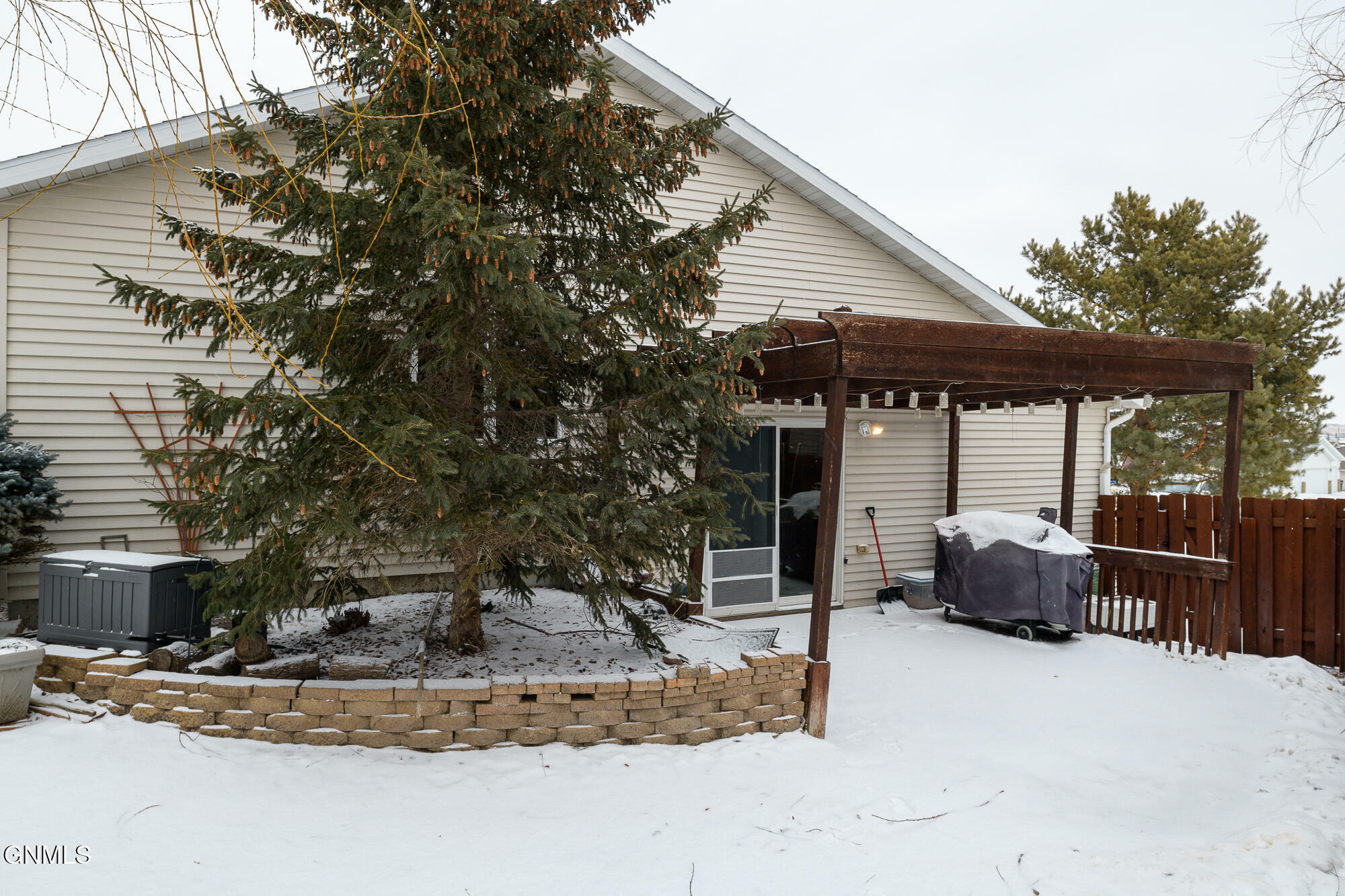 Property Photo:  3200 Tarry Town Place  ND 58501 