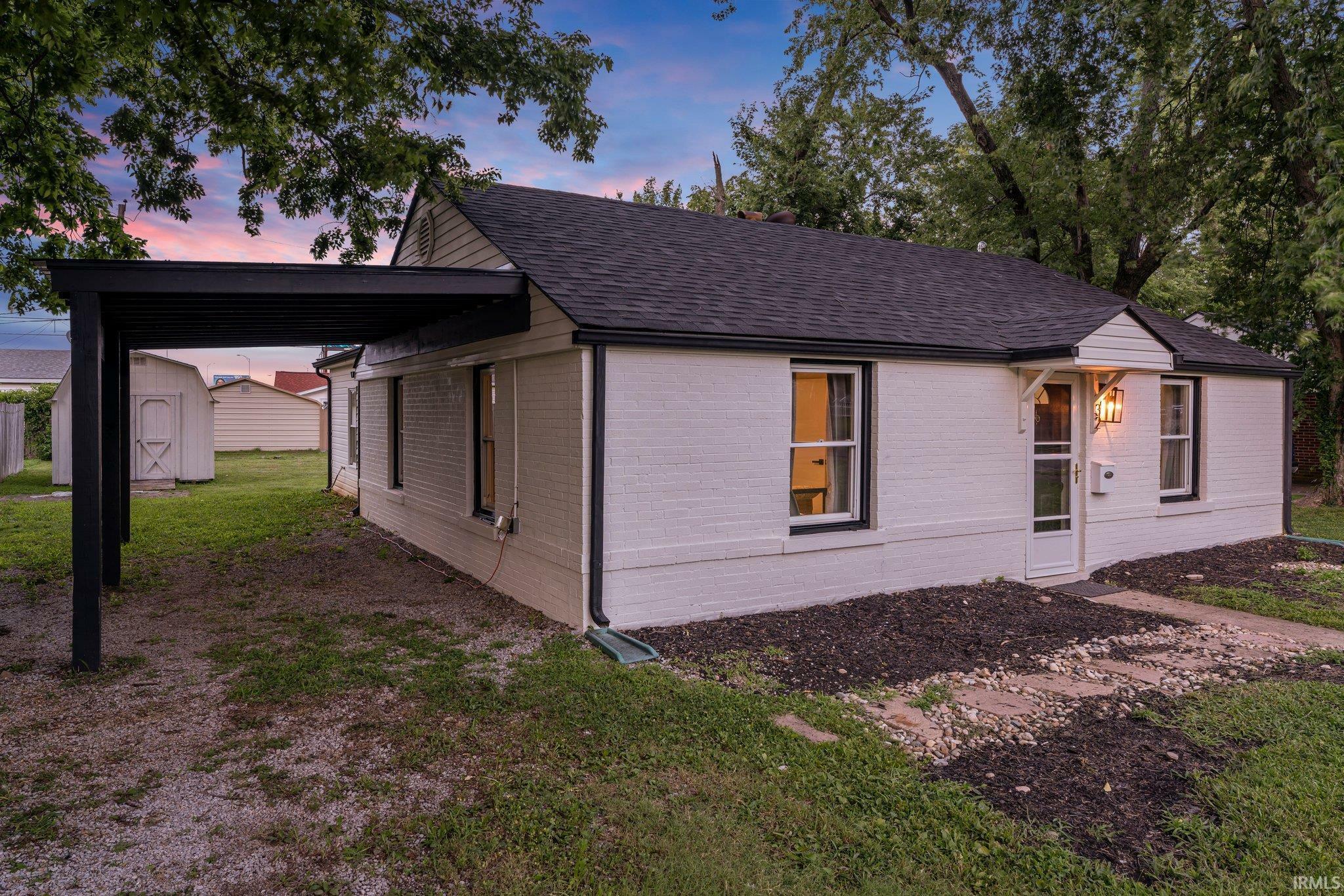 Property Photo:  32 Euclid Drive  IN 47714 