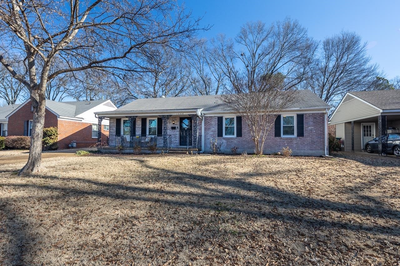 Property Photo:  1688 Dorset Dr  TN 38117 