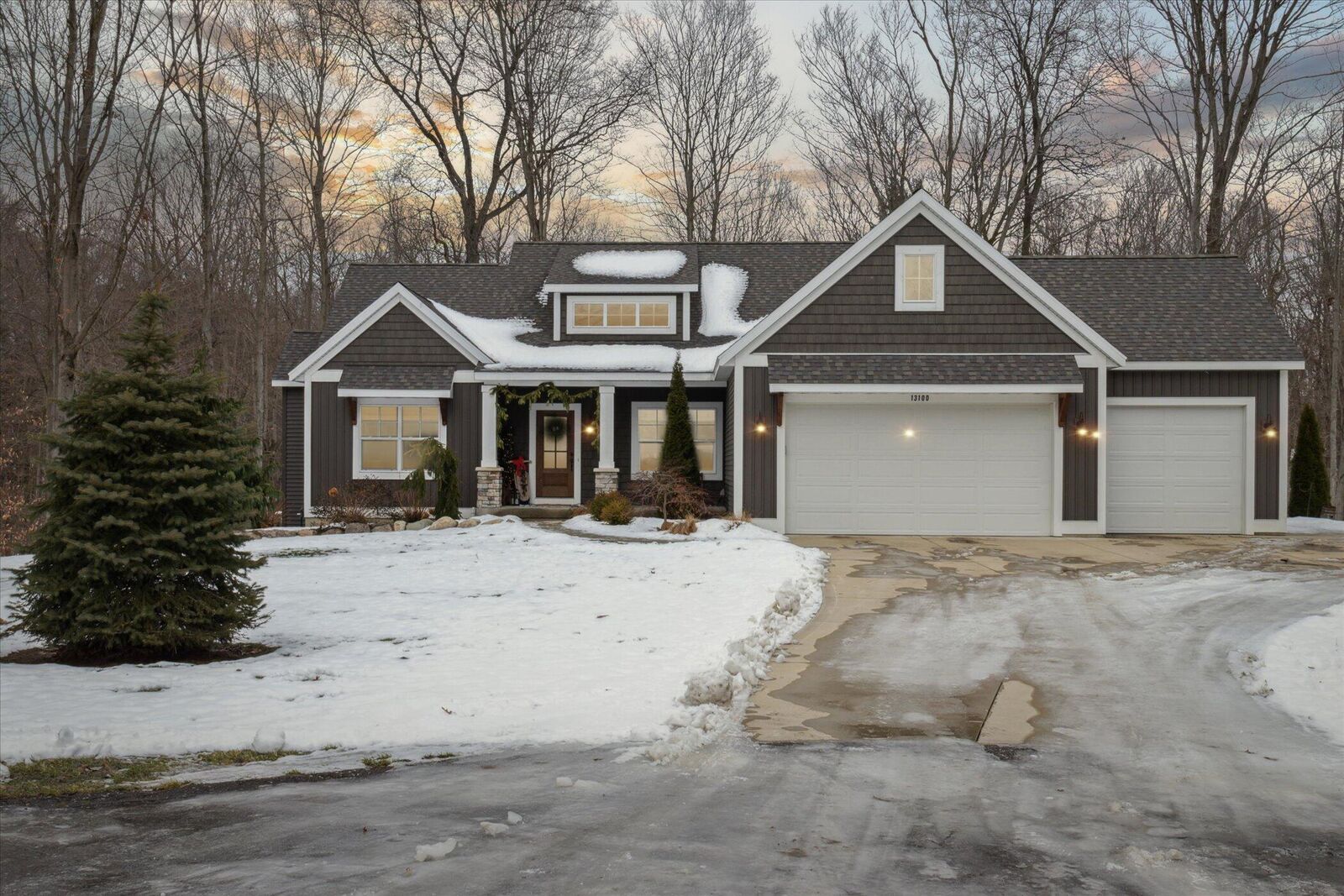 Property Photo:  13100 Deer Creek Drive  MI 49090 