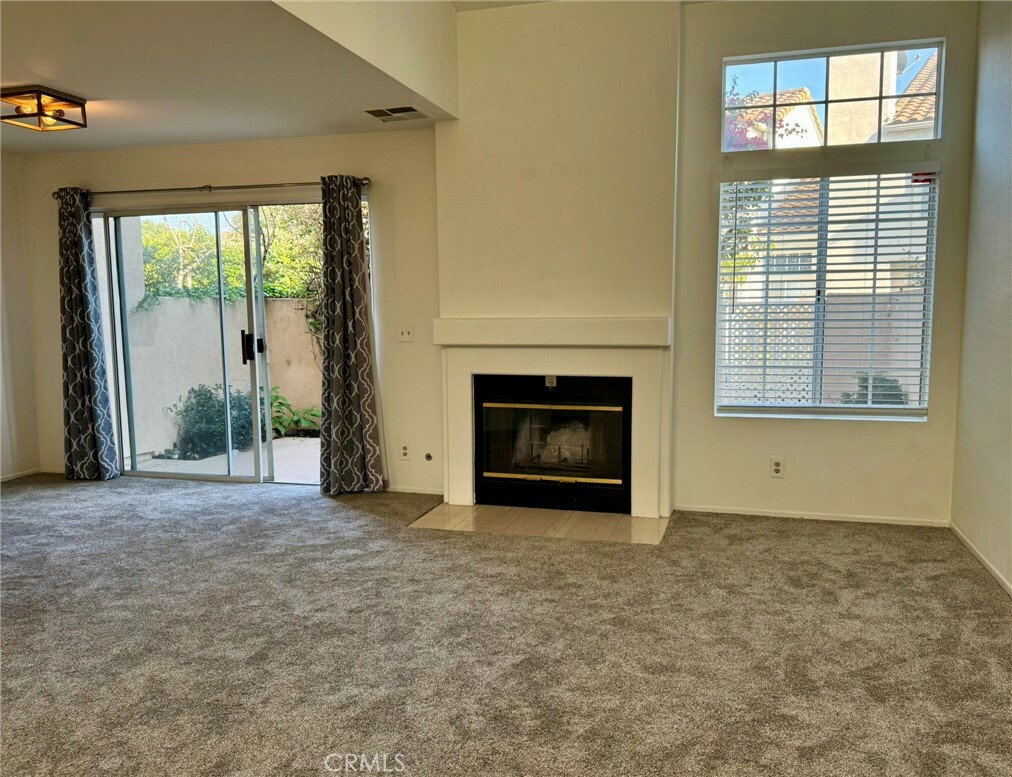 Property Photo: 47 Alcoba CA 92614