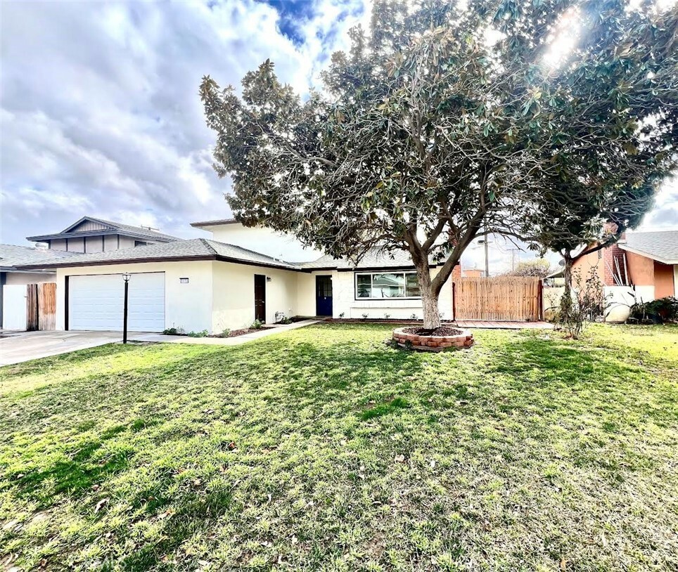 Property Photo:  5172 Merrill Avenue  CA 92504 