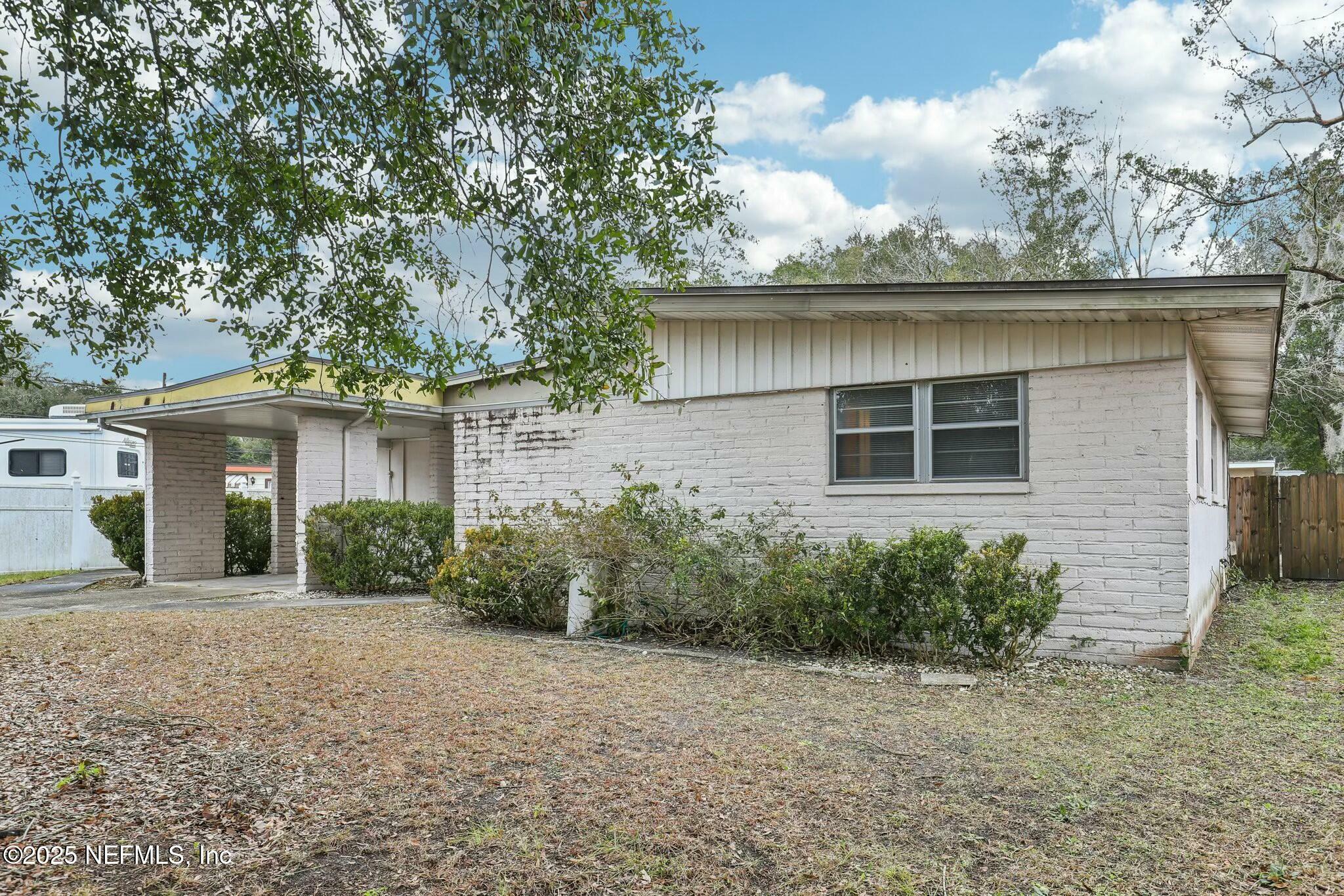 Property Photo:  2234 La Valle Drive  FL 32210 