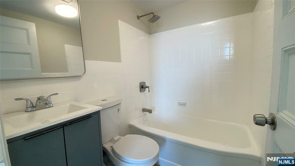 Property Photo:  341 Ridge Road  NJ 07071 