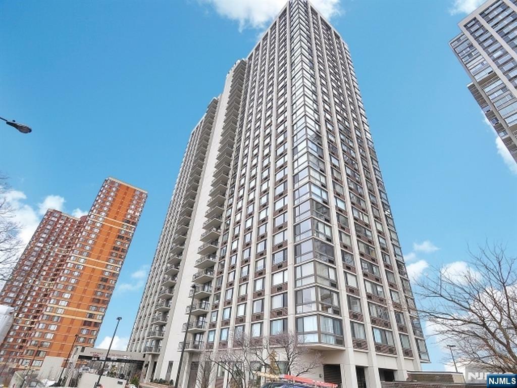 Property Photo: 200 Old Palisade Road 12H NJ 07024