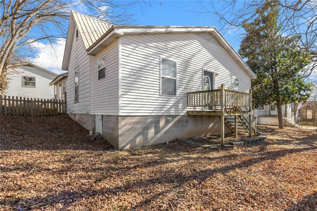 Property Photo:  205 N Cherry Street  AR 72601 