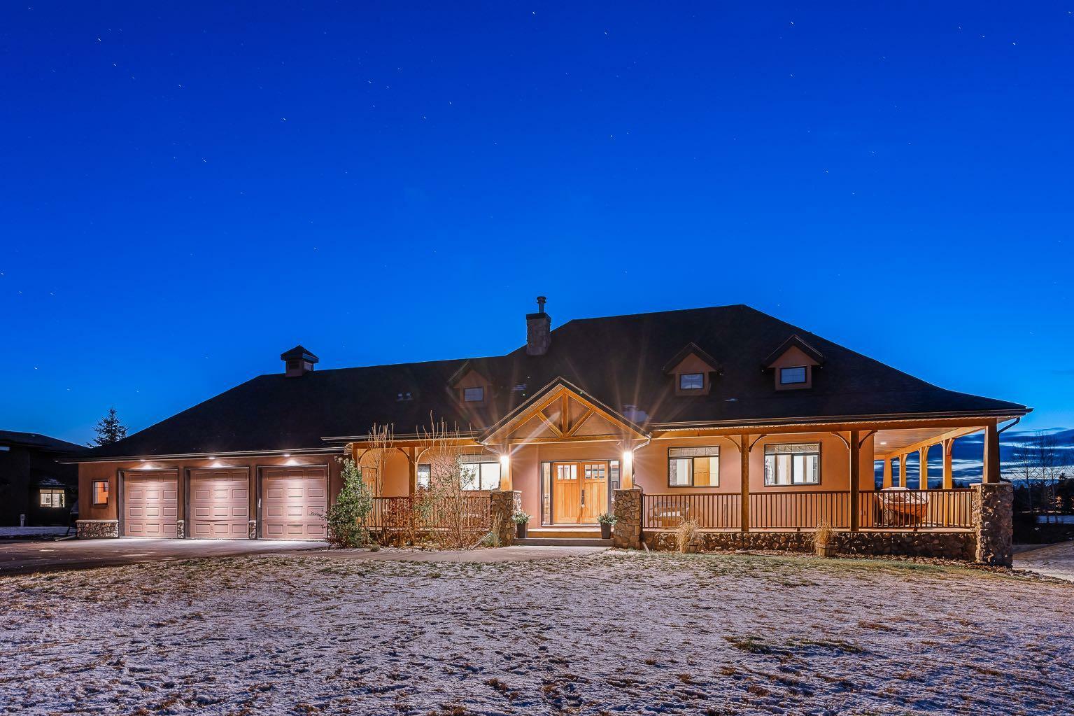 Photo de la propriété:  15 Sterling Springs Crescent  AB T3Z 3J6 