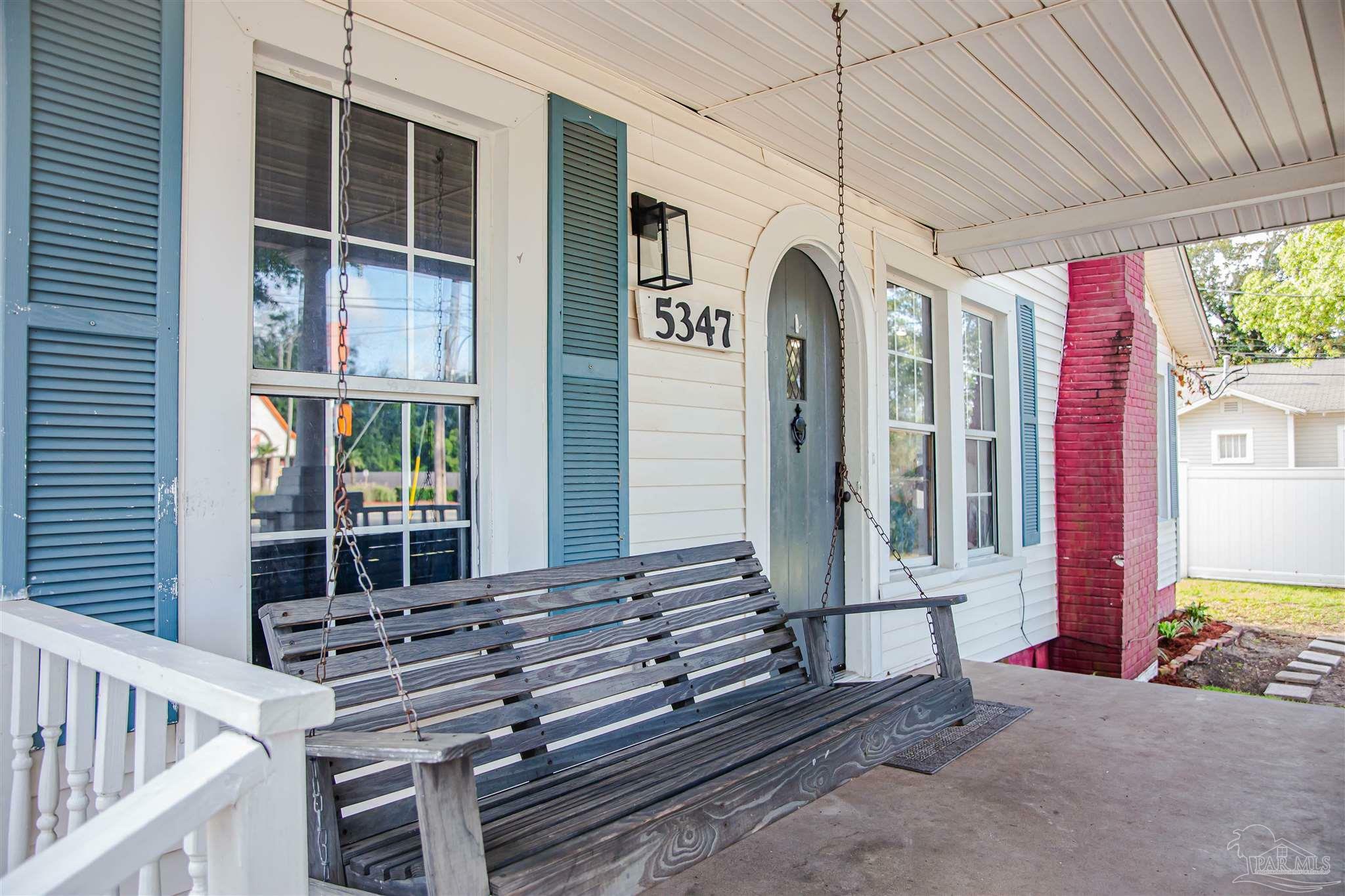 Property Photo: 5347 Stewart St FL 32570