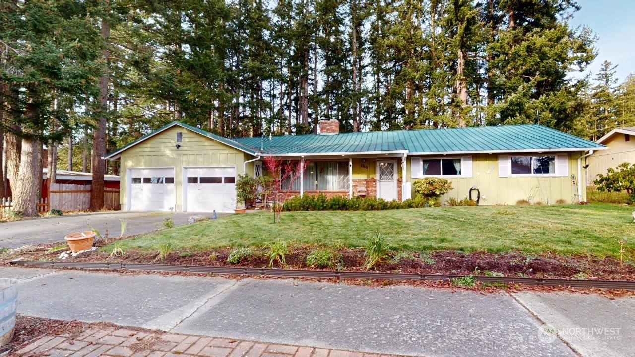 Property Photo:  1760 NE 11th Avenue  WA 98277 