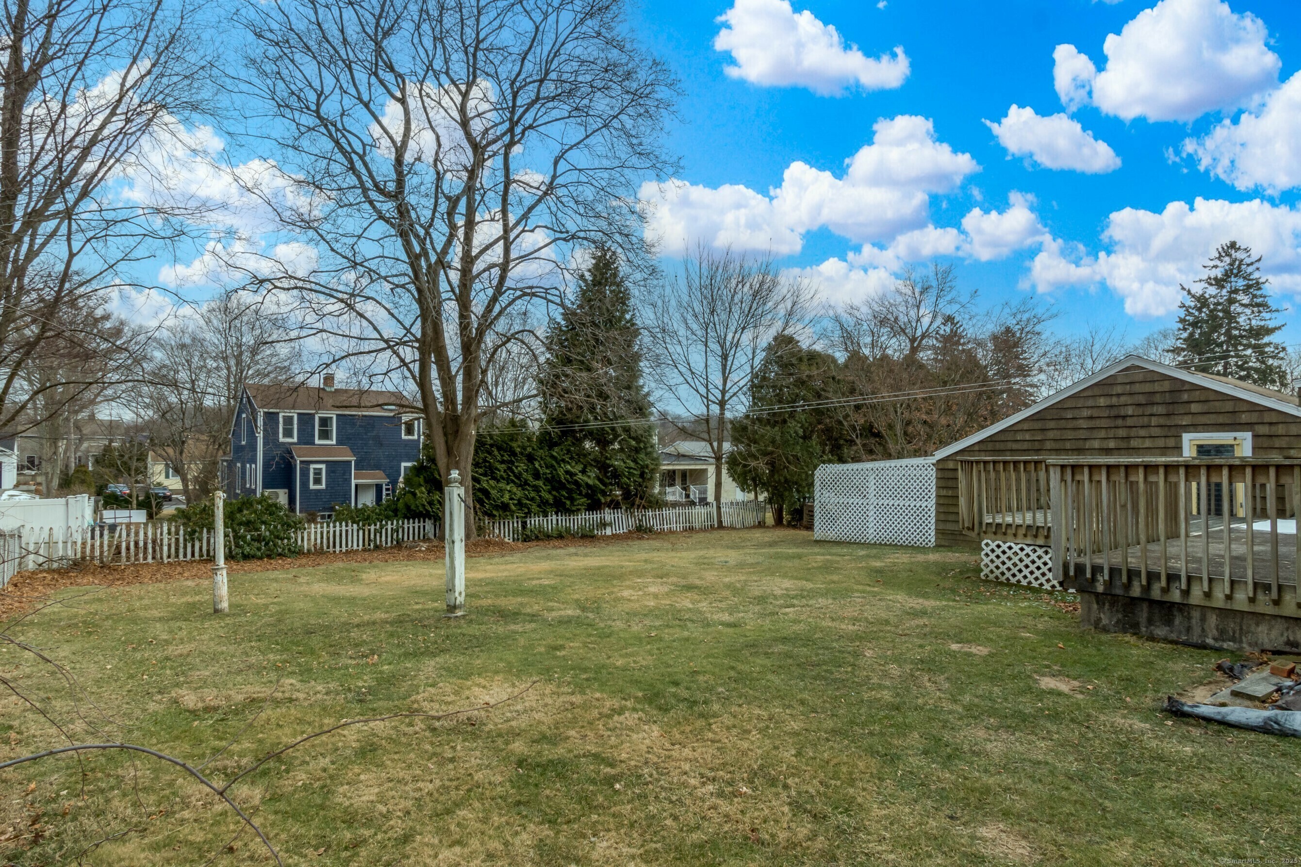 Property Photo:  680 Garden Street  CT 06611 